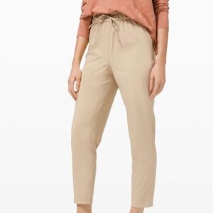 LULULEMON Keep Moving Joggers in Trench Beige Tan (W5DCRS) Size  10 Activewear